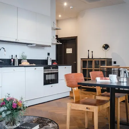 アパートホテル Bob W Helsinki Katajanokka 4*